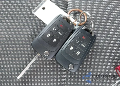 2015 Chevrolet Malibu 1Lt z USA, uszkodzony, nr VIN 1G11C5SL3FF341360